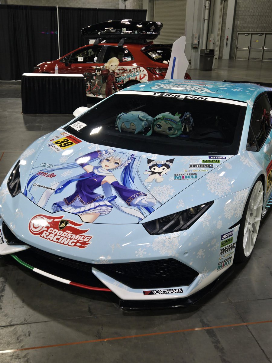 Medxdiver's tweet photo. I never showed the cars insane at momocon! https://t.co/9OGSGT4PY2