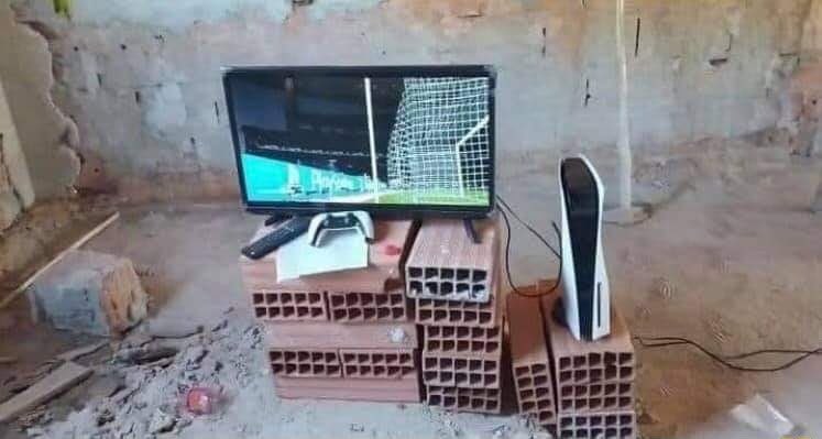 ErickRvz's tweet photo. @xKatlyne Ewe todavía puedo participar? Es algo humilde mi setup https://t.co/yR4j6l2n2Z