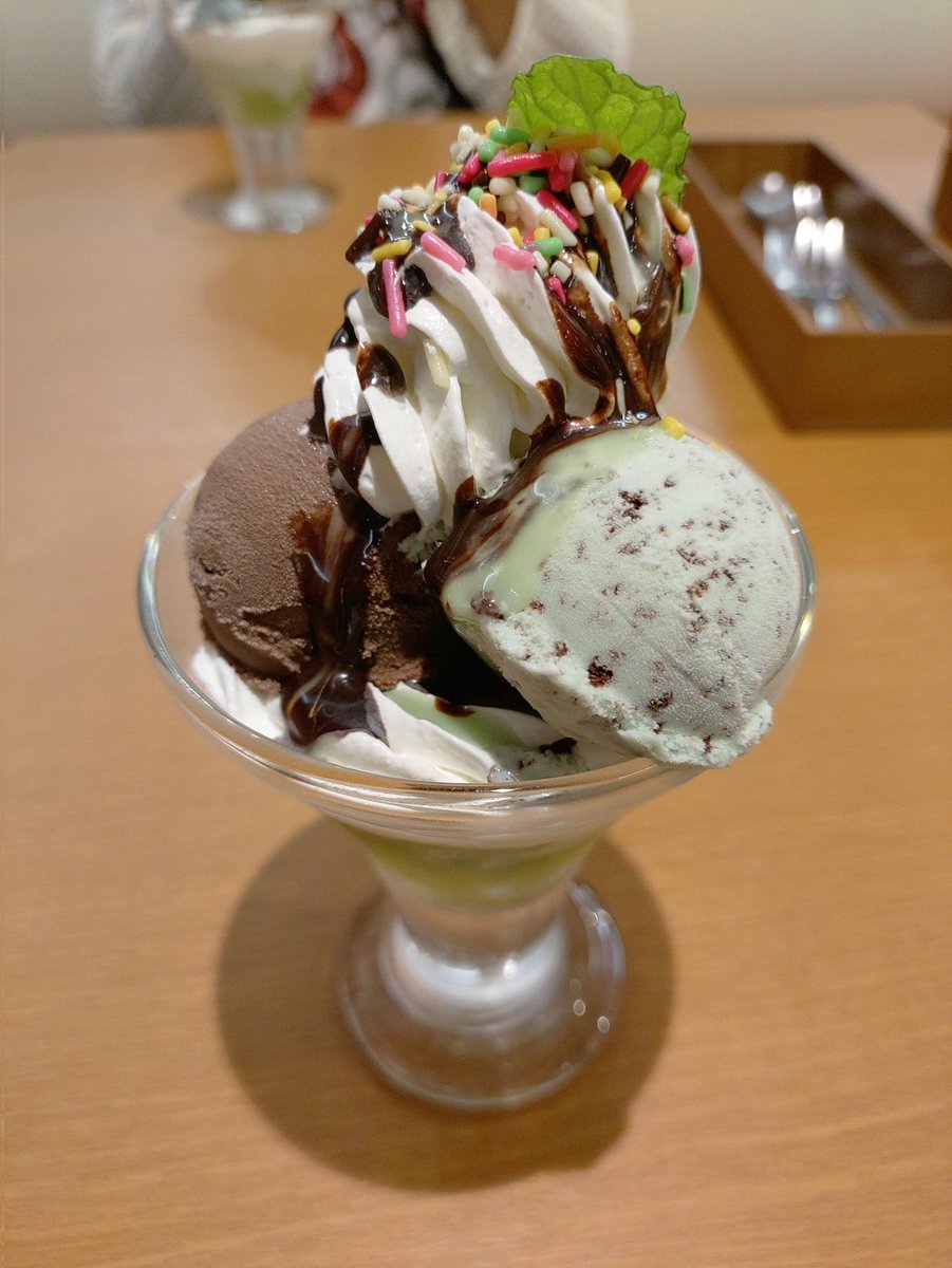 sindenta's tweet photo. チョコミントは健全！ https://t.co/qooiRd91Oz