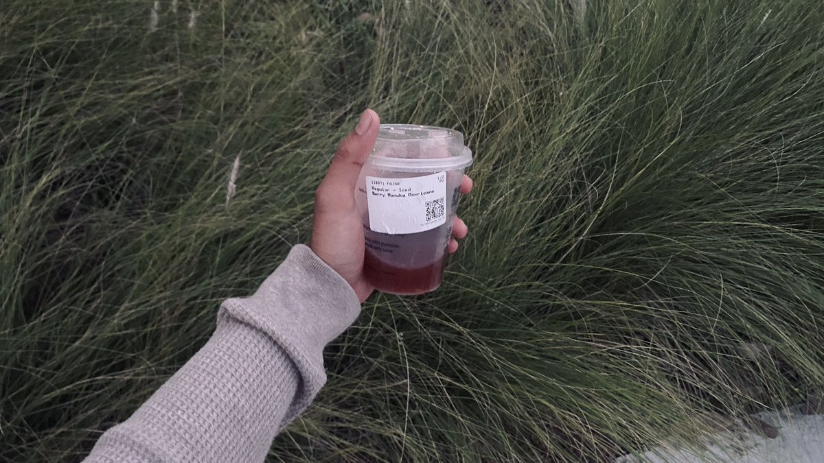 panculls's tweet photo. yang ciptain berry manuka perlu dikasi penghargaan si, buat gue yang selalu gerd kalo minum kopi lainnya, cuma dia yang aman https://t.co/UEVJ8KjE1r
