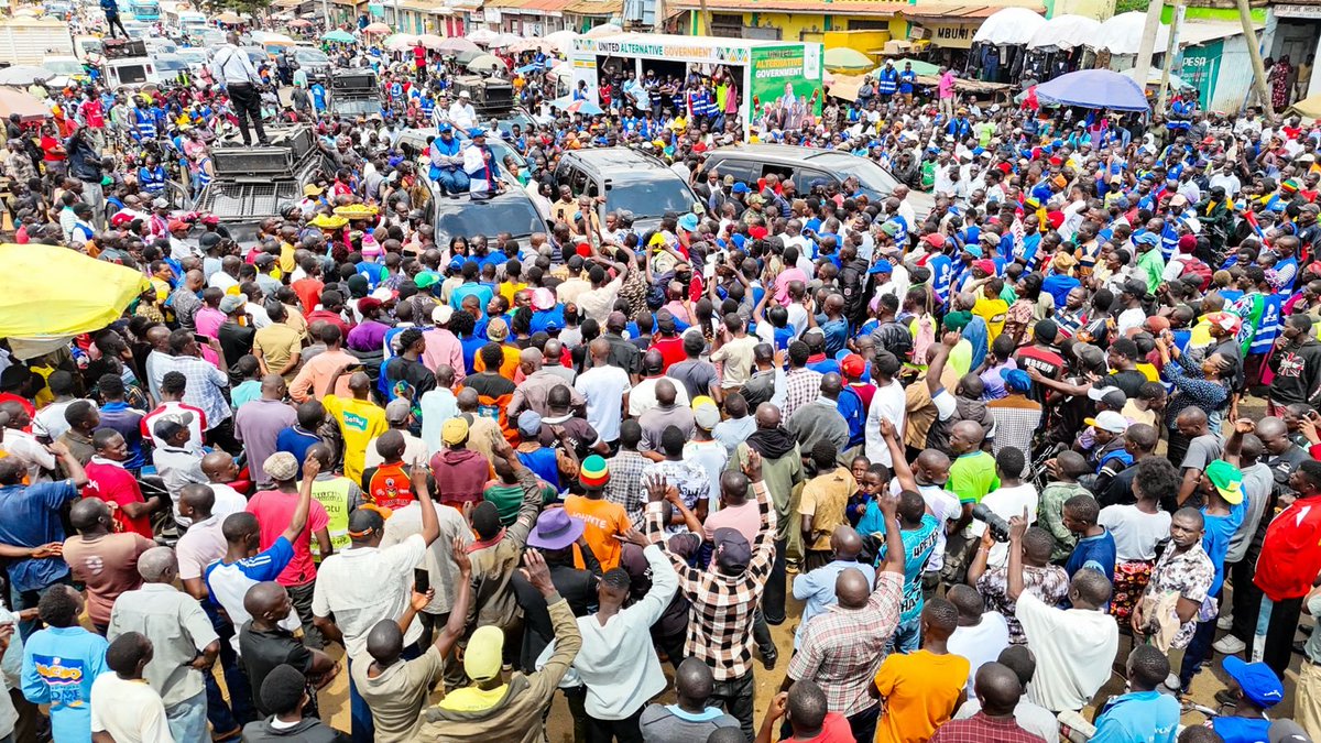 patricksafariR's tweet photo. Thank you to the people of luanda........in vihiga county.

The love for kalonzo musyoka, RiggyG, wamalwa and the #komboaKenya brigade is amazing. 
#KomboaKenyaWesternTour https://t.co/mcQgoDprR0