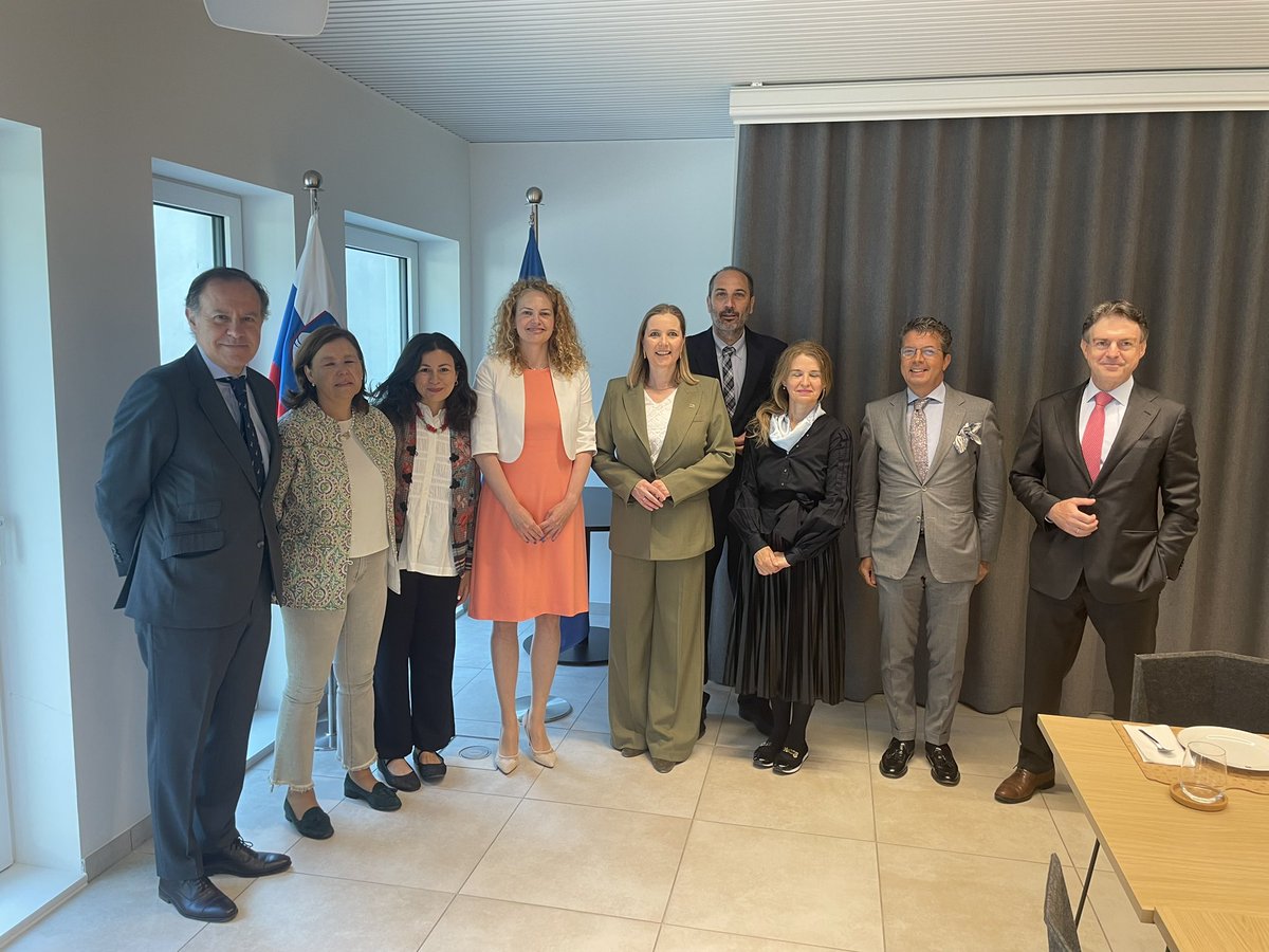 SLOtoEU's tweet photo. #PSC Ambassadors of the MED9 countries Maja Novak Dernovšček met with MD for the Americas Delphine Pronk for a fruitful exchange on key geopolitical developments in transatlantic relations, Latin America and the Caribbean and shared global challenges. A timely discussion reaffirming the importance of close coordination and engagement with partners across the region.