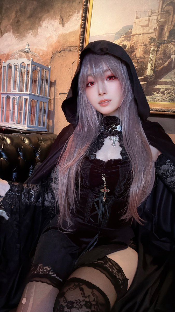「創作ヴァンパイアハンターちゃん 素敵な新スタジオにご招待いただき撮影してきました」|スイ∞のイラスト