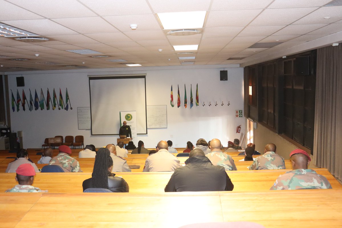 Mil_OmbudSA's tweet photo. The Office has commenced its Outreach Programme in Gauteng. This programme will see Office personnel visiting all military bases to inform uniformed members of the SANDF about the mandate and services of the Office. https://t.co/lciIloE1bO