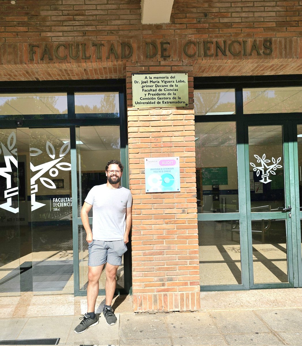 SamGP89's tweet photo. Back to my earlier university, @infouex, more than a decade. I left as a Chemical Engineering student, returned as a professor, for the "Congreso Universitario de Innovación Educativa en las Enseñanzas Técnicas (CUIEET33)" in Badajoz. Next time, it won’t take another decade. https://t.co/mjuiPSwyet