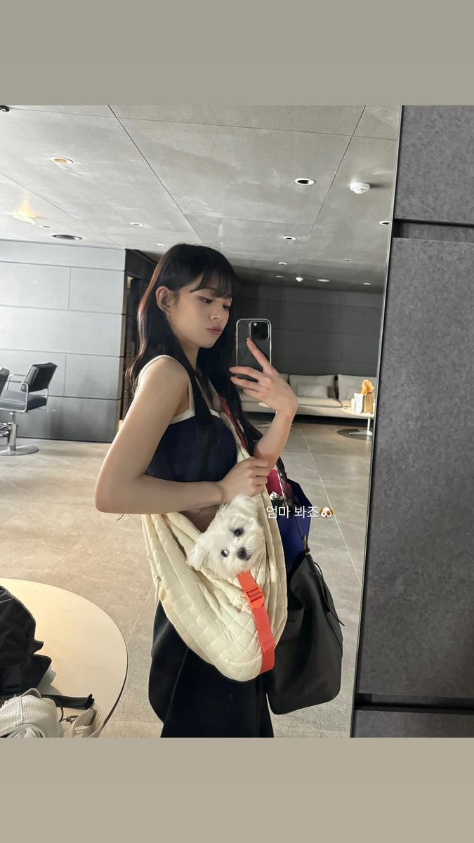 _chanegrang's tweet photo. @namjune0609 Baiklaa akan kumaafkan https://t.co/QkK2YBpCgy