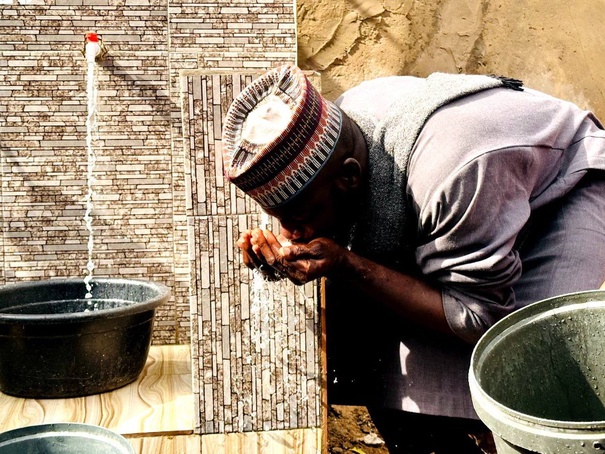 Almasaakin_'s tweet photo. 9) PROGRESS REPORT ON THE DHUL HIJJAH COMMUNAL WATER PROJECT 1447AH/2026-  ASARARA AREA, GUSAU, ZAMFARA STATE.

Alhamdulillah! Words of appreciation from community members upon completion of the borehole. 

May Allah accept it as an act of ibadah. 

#boreholedrilling #Asarara #Gusau #Zamfara#1447AH