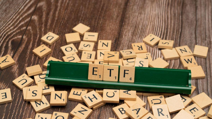 RankiaProIT's tweet photo. 🆕 Amundi lancia i primi ETF UCITS ponderati sul PIL

👉🏼 https://t.co/RGpSgJVFqt
📌 #lanci #AssetManagement #Investimenti #RankiaProItalia https://t.co/vIV9pazubs