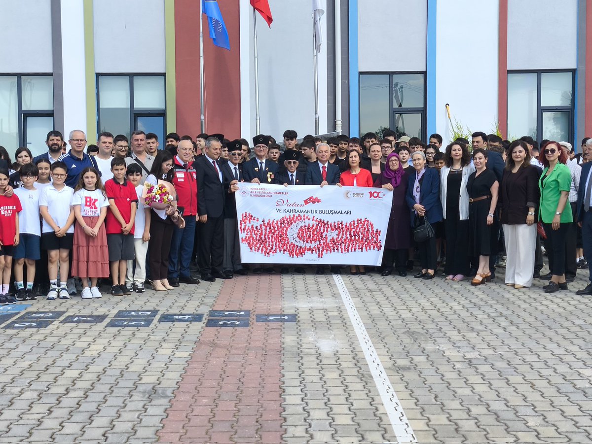 KirklareliAsh's tweet photo. “Vatan ve Kahramanlık Buluşmaları” Programı Gerçekleştirildi
👇👇👇

https://t.co/a4tnJZWYhl

@tcailesosyal
@ashb_sehitgazi
@valikirklareli 
@ugurturan68 https://t.co/GWphmep3G3