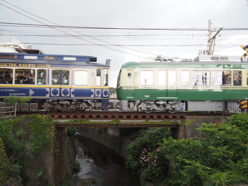 enodenmonaka651's tweet photo. 2026/6/12(金)#江ノ電運用
[1]10F+702F【R】 https://t.co/MaDeYrBWa3