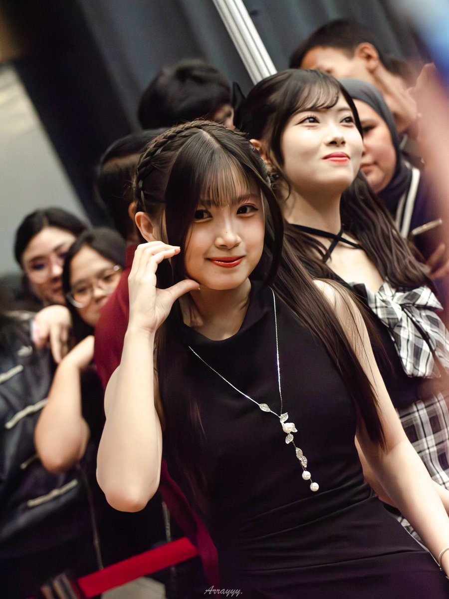 FritzyForce's tweet photo. Happy #FritzDay #TGIF ehehehe 😚💗

Buat temen-temen yang sedang dalam perjalanan, hati-hati yaaa! Semoga besok happy nonton konsernyaa 😍

Buat para member, terutama @RFritzy_JKT48 semangattt H-1!!! Semoga hal-hal baik datang ke kamu yaaa, believe in process 🤍💪 https://t.co/ZkZsgc6mhI