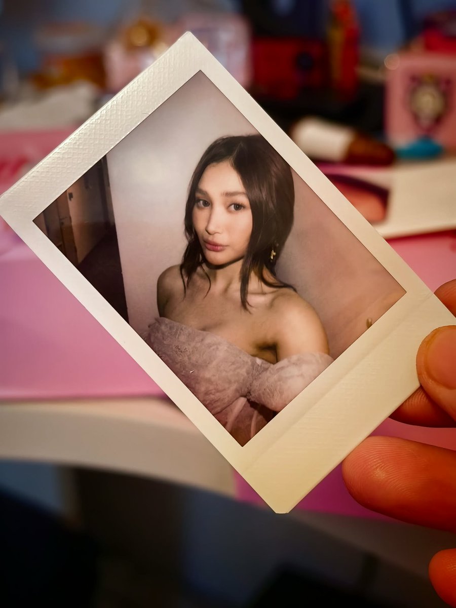 degeneratejon's tweet photo. I got a Jhoanna Polaroid from BINI Cosmetics!
Ang ganda! ๐ฉท
#BINI #BINICosmetics @BINI_ph https://t.co/1cETDC29uq