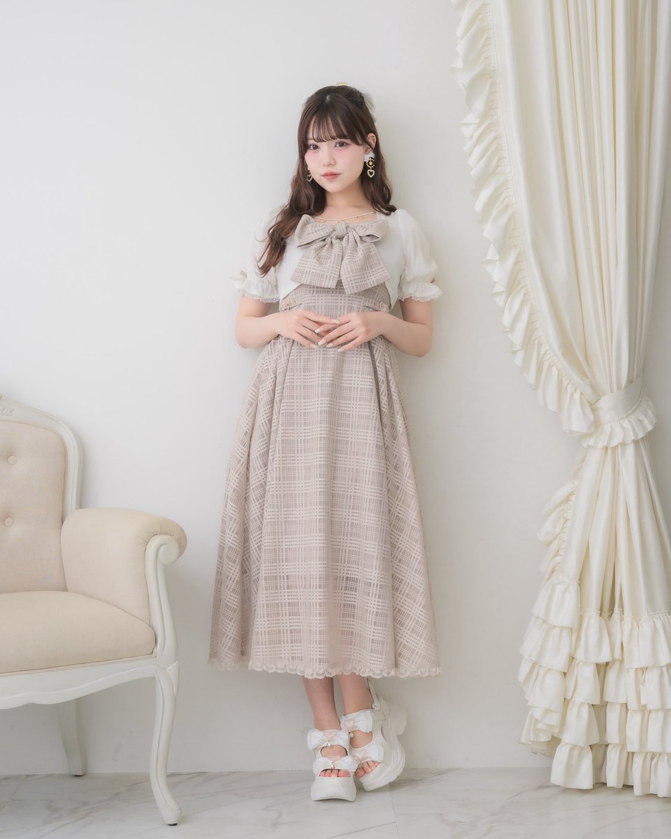 ROJITA__jp's tweet photo. 𝒄𝒐𝒎𝒊𝒏𝒈 𝒔𝒐𝒐𝒏⁺₊⋆
⁡
明日より店舗販売スタート🎀 https://t.co/xdh0kzp3B3