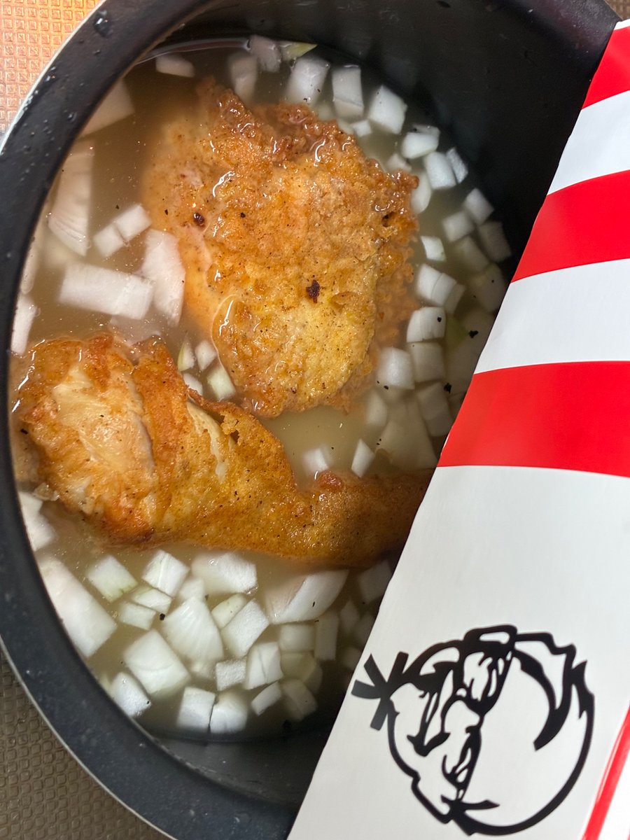 nowhere1369's tweet photo. 伝説のケンタッキーフライドご飯スイッチオン。果たして結果は…? https://t.co/B6Nd3W9yfd