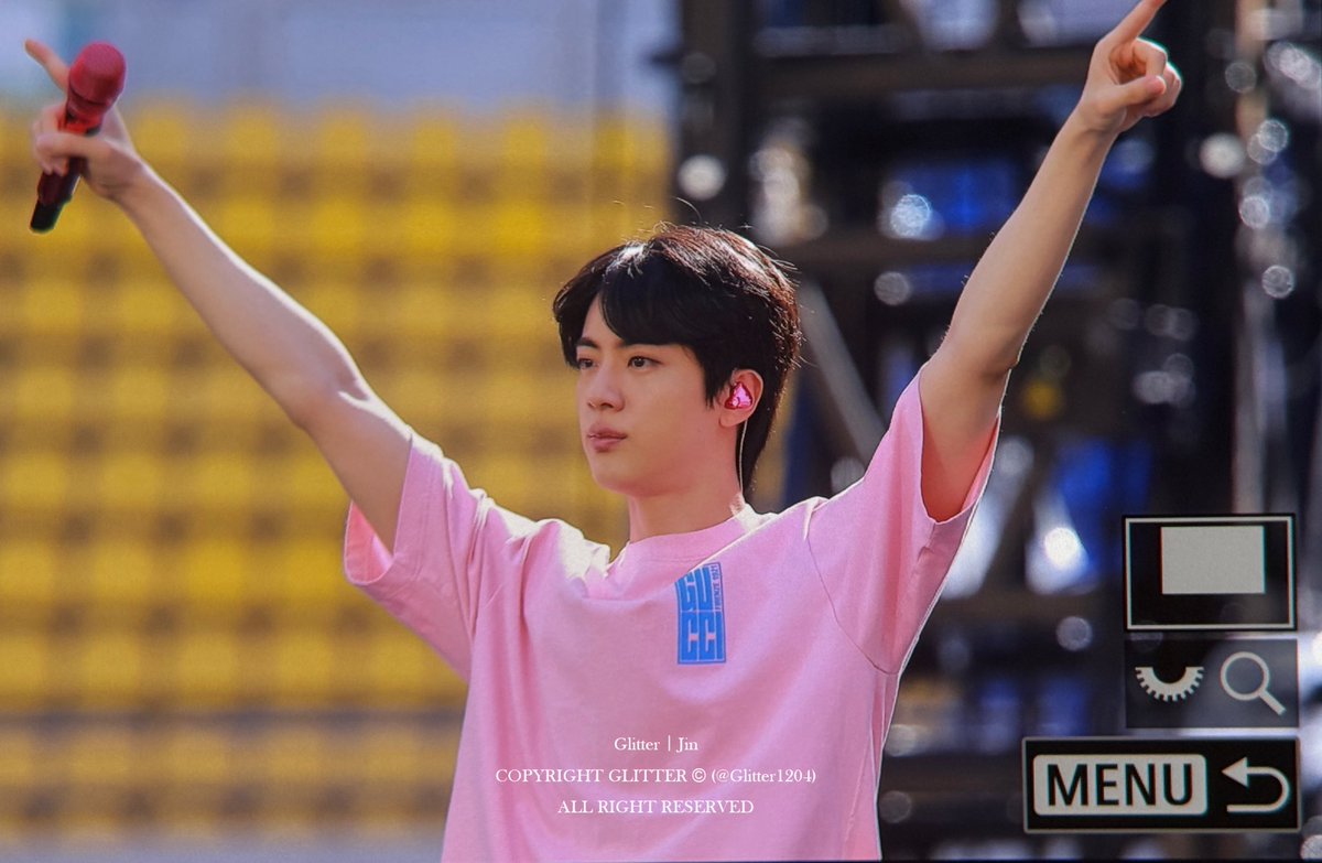 Glitter1204's tweet photo. 260612 BTS WORLD TOUR IN BUSAN DAY1 SC pre

#JIN #김석진 #SEOKJIN #방탄소년단진
#BTS_ARIRANG #BTS_WORLDTOUR_ARIRANG

@BTS_twt https://t.co/sr0SExf3cP