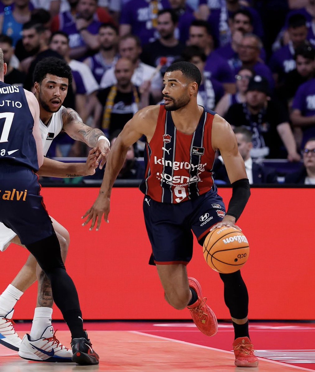 InstantProA's tweet photo. 🚨 DOSSIER TIMOTHÉ LUWAWU-CABARROT : ÇA SE REFROIDIT 🖤

L’ASVEL ne ferait plus de Timothé Luwawu-Cabarrot une priorité de son recrutement.

Alors que le club suivait le dossier depuis quelques temps, les négociations n’avanceraient plus à ce stade.

[@Be_BasketFr] https://t.co/d2HlRq7SqL