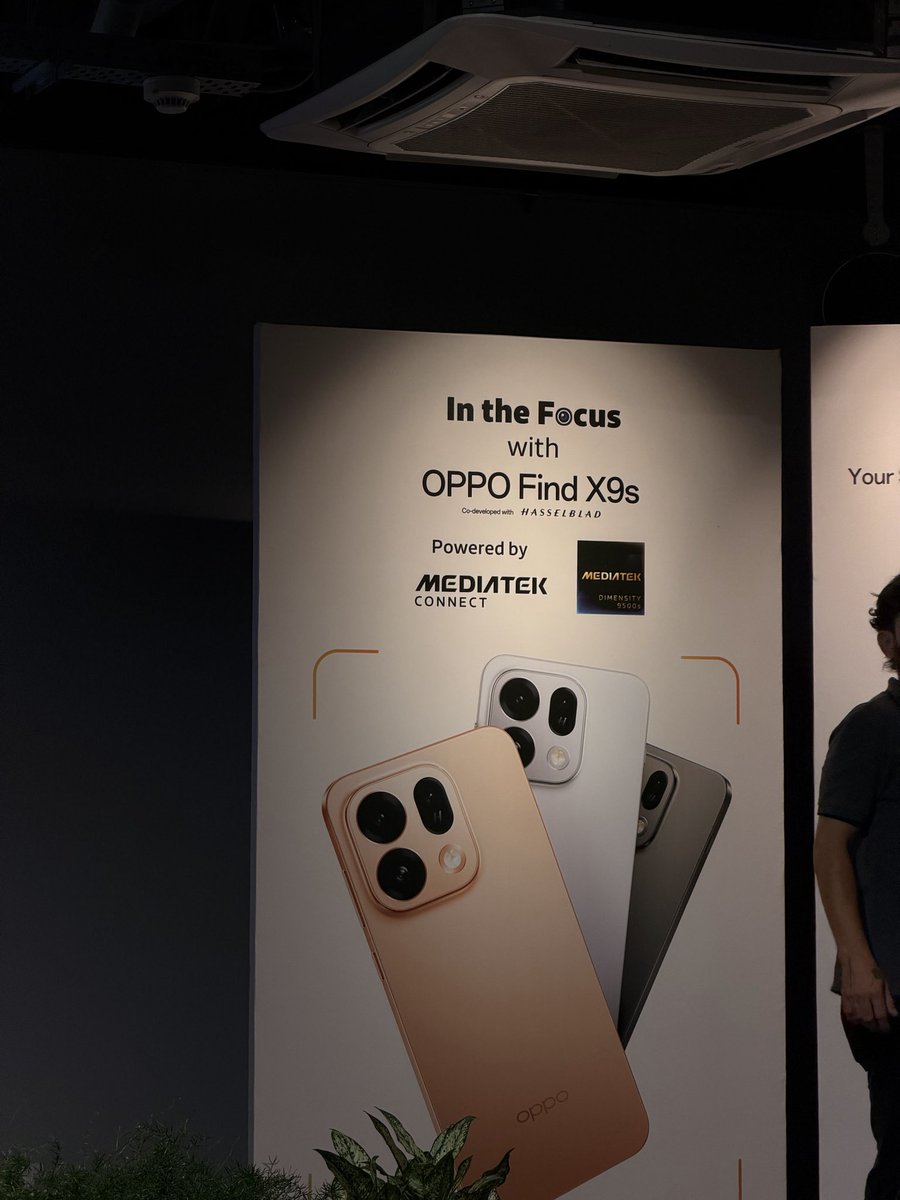themanas_'s tweet photo. At the MediaTek Dimensity 9500 × OPPO Find X9 series event today. 🚀

Powerful AI, flagship performance, and a glimpse into the future of mobile technology. Excited to see what’s next!

#Dimensity9500 #OPPOFindX9s #Tech #PoweredbyMediaTek #CreatewithFind #YourStoryMatters https://t.co/l0Txd5wbD4