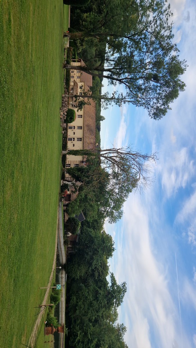 JulienBleicher's tweet photo. Chateauform Les Etangs de Saint-Aubin ! 🌳☀️ 🇫🇷
@chateauform https://t.co/AtMyWva2G6