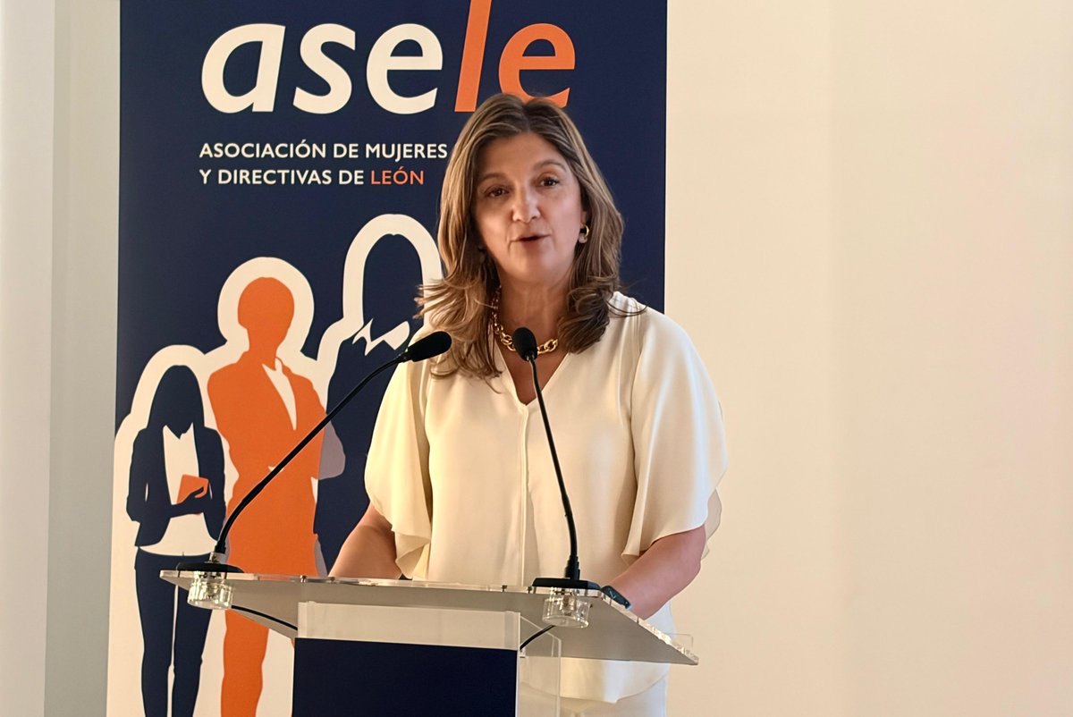 unileon's tweet photo. Hoy celebramos junto a ASELE siete años impulsando una red de mujeres que emprenden, dirigen, innovan y transforman la realidad de nuestra tierra.

💜 Desde la ULE creemos en el poder de las alianzas, en la igualdad de oportunidades y en la importancia de seguir construyendo. https://t.co/FNL8ALCMWj