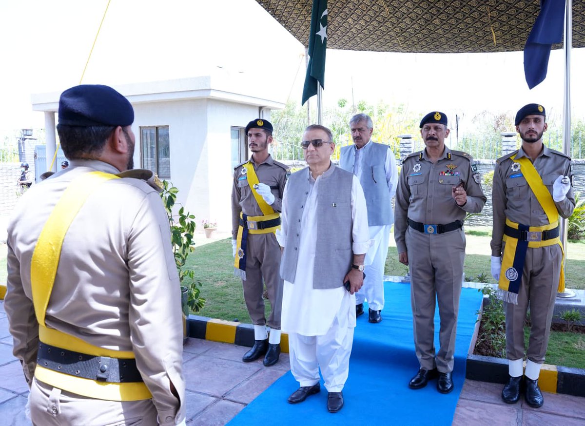 moc_gop's tweet photo. وفاقی وزیر مواصلات عبدالعلیم خان کا نیشنل ہائی وے اینڈ موٹروے پولیس ہیڈ کوارٹرز کا دورہ اور اعلیٰ سطح اجلاس کی صدارت،سیکرٹری مواصلات، چئیرمین این ایچ اے اور آئی جی موٹرویز پولیس کی شرکت و اہم امور پر بریفنگ۔ اجلاس میں اہم سفارشات و فیصلوں کی منظوری https://t.co/71eVYm2iJ9