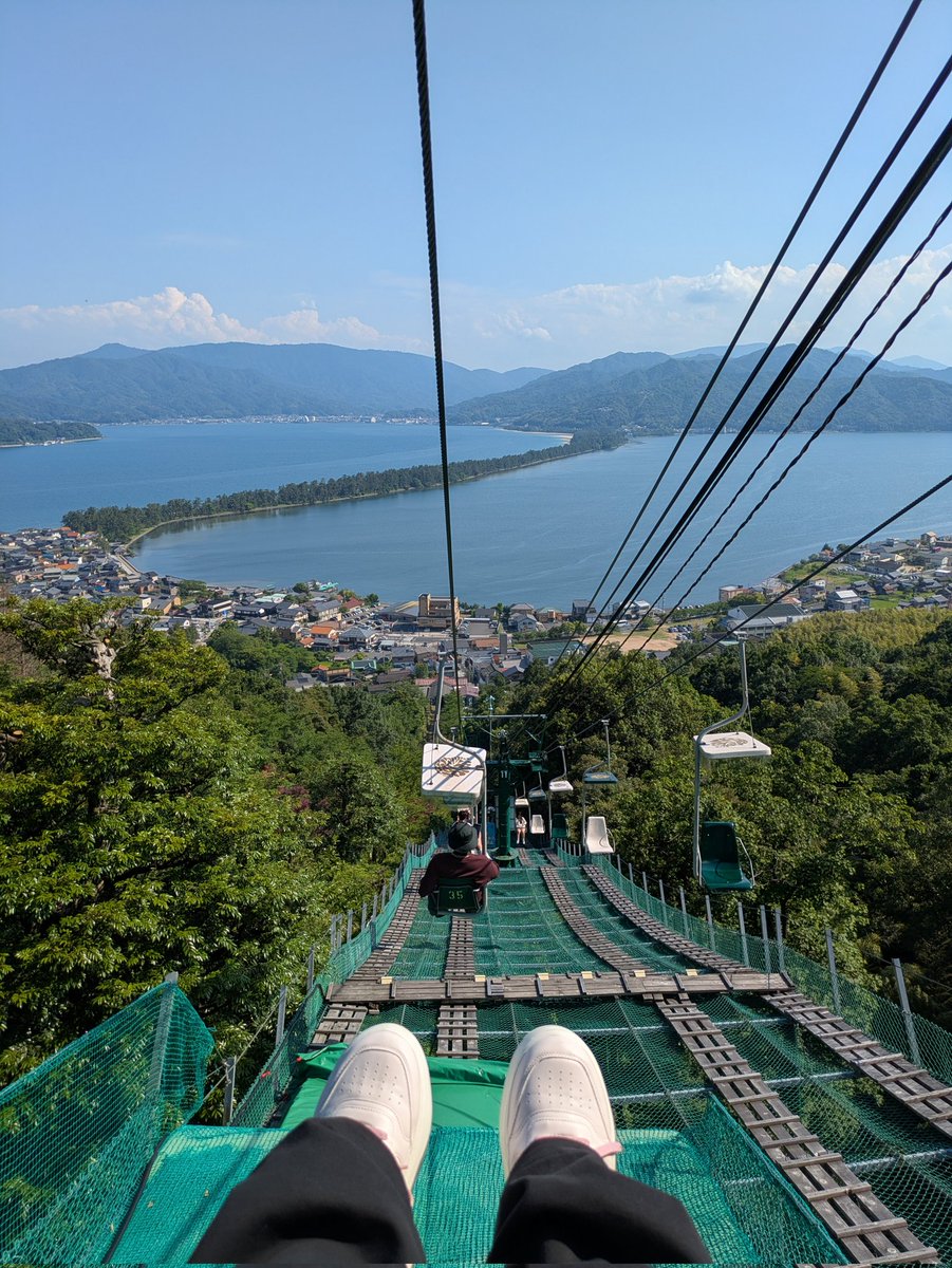 mishell0808's tweet photo. 天の橋立行ってきた✌️

2人して大吉！
運つよつよ

股のぞきもしてきた！

天気よくて良かった！ https://t.co/gXs1OPv9pj