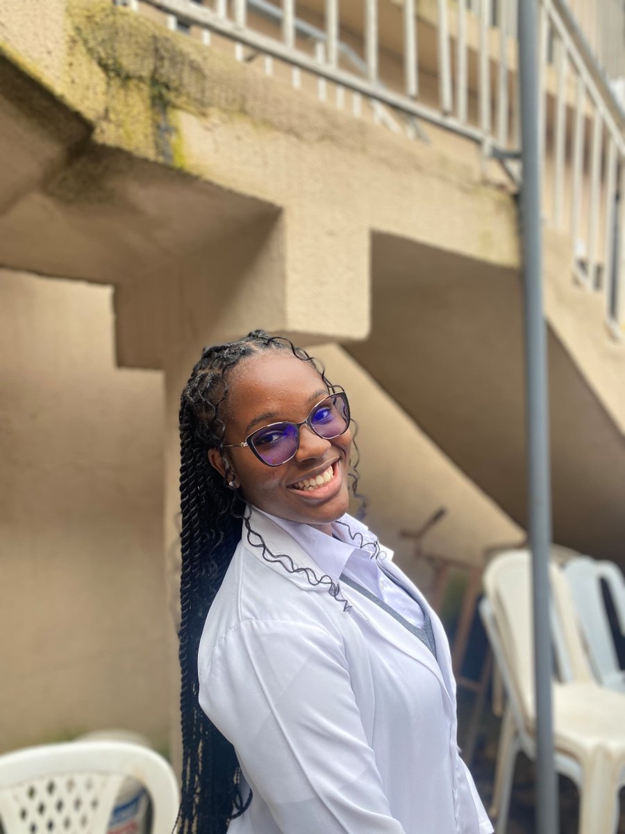 shrewd_writer's tweet photo. Good morningggggg beautiful people!

Guess who completed her 500l clinical rotation? 🤭 Hint: it's me! https://t.co/1dYFPgCNvd