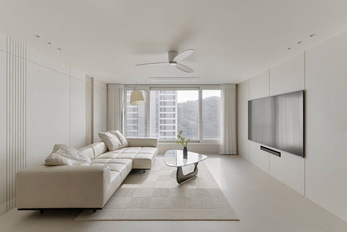 baekpd1983's tweet photo. Imported players who signed with the JKJ basketball club are staying in luxury apartments near Anyang Arena.

The apartment is signed by the JKJ club, and the monthly rent and management expenses are also paid by the JKJ club. 

⚠️Example: USD$300K deposit for apartment / USD$900 monthly rent / USD$200 monthly maintenance fee

Imported players only need to focus on basketball for eight months without worrying about accommodation, money, or food.

#KBL #JKJRedboosters