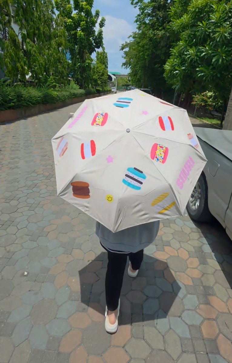 mymeniswin's tweet photo. กันแดดด กันฝนนน และ สวยมากกกก ^^

#souri
#SOURIBKK
#winmetawin https://t.co/JoHrejpVI3