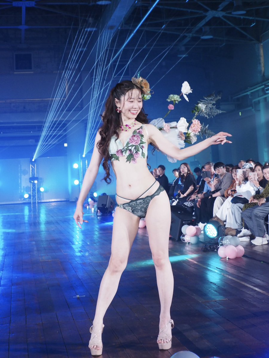 sen0rita73's tweet photo. 【ランジェリー】ではなく【ランジェドレス👗】という言葉を生み出すのはどうでしょうか？(ご意見)
【ジェリドレ】【ジェリドレス】👗３回目があるのならNew wordで発信しよう！
そろそろランジェリードレス👗を制作する話しもでるとかでないとか https://t.co/0NxSMv4Ujt