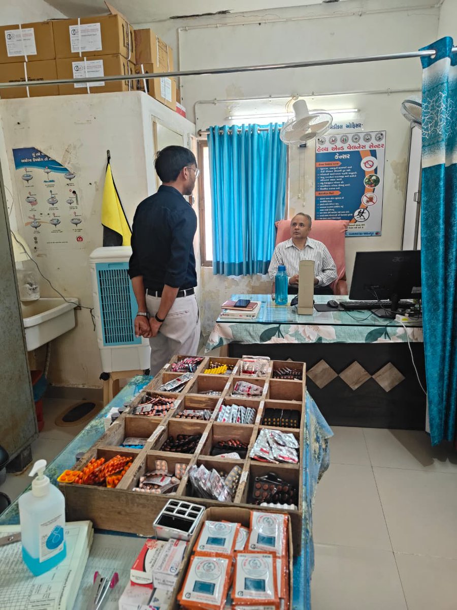 CollectorVT's tweet photo. આજ રોજ વાવ તાલુકાના મોરીખા પ્રાથિમક આરોગ્ય કેન્દ્ર ની આકસ્મિક મુલાકાત લઈ સ્ટાફ ની હાજરી અને કામગીરીની ચકાસણી કરી નાગરિકલક્ષી સુવિધાઓમાં ગુણવત્તા સુધારવા માટે કડક સૂચનાઓ આપવામાં આવી @CMOGuj @revenuegujarat @JayantiRavi @HealthDeptGuj https://t.co/w0lkq5n1Xh