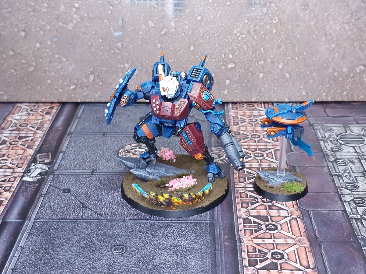 Feadale2's tweet photo. The 2nd of the Twin Lace done.
It's always a pleasure to apply one's own color scheme ro a new model.
#paintingminiatures
#warhammer40000
#minipainting
#paintingwarhammer
#warhammercommunity https://t.co/pNGmmVHhYO