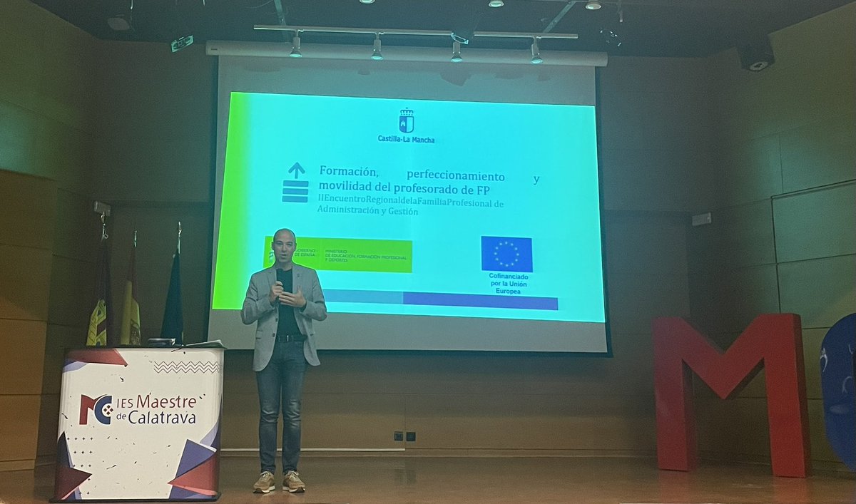 Ies_GPrieto's tweet photo. 💻📊 Hoy parte de nuestro profesorado de las familias profesionales de Informática y Administración y Gestión participa en el III Encuentro de Familias Profesionales.

Una jornada para compartir experiencias, aprender de otros centros y seguir creciendo profesionalmente. 🚀

#fp https://t.co/yVIueoaHnR