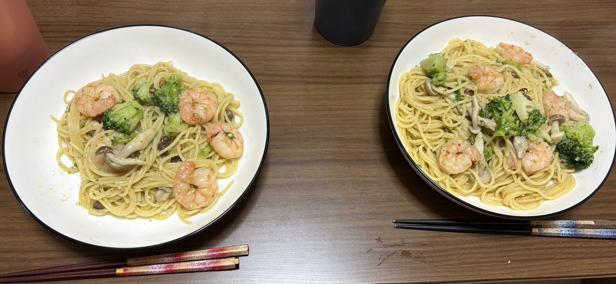 3FJUMP's tweet photo. お昼ご飯
海老ブロッコリーしめじのワンパンペペロンチーノ https://t.co/vVBoGJMuKa