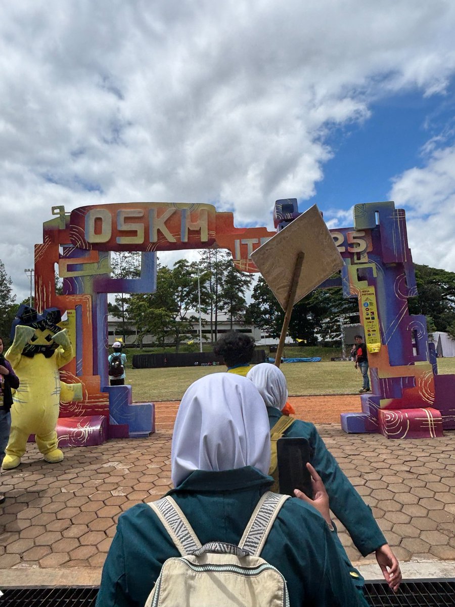 oskmitb's tweet photo. Hey, Maba! Udah siap belom??? 👀 https://t.co/56xFcA5xdn