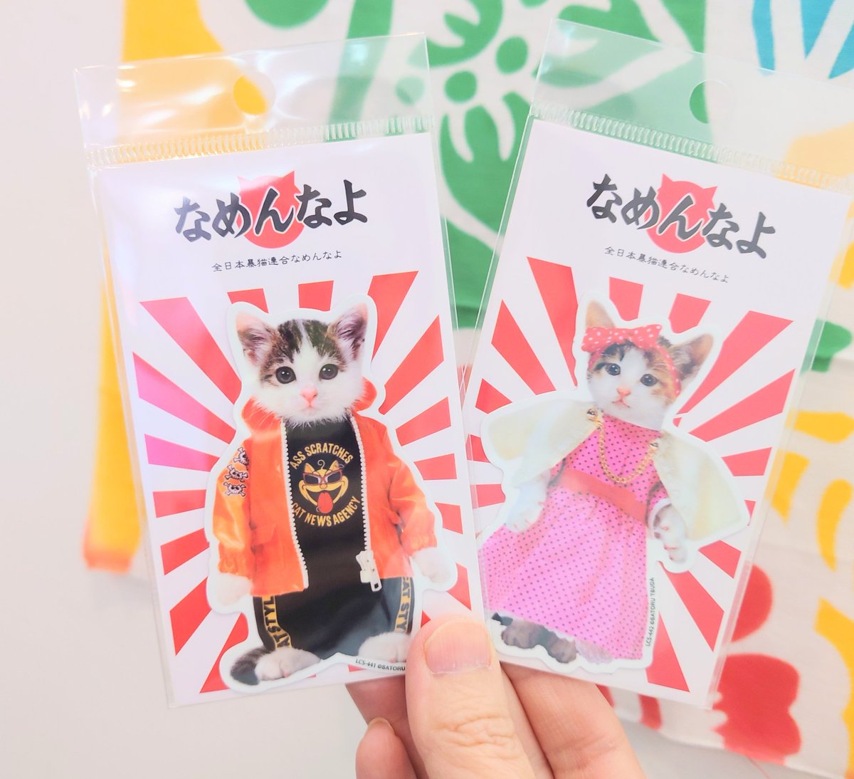 人気のなめ猫ステッカーもまるっと再入荷！（画像は欠品していたもの 