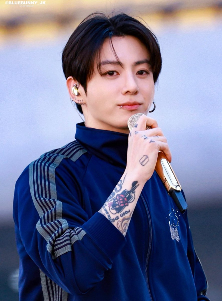 cupofjung's tweet photo. COMO PODE UM HOMEM LINDO DESSES EXISTIR??? TÔ SEM PALAVRAS… https://t.co/j7BmCZV8XH