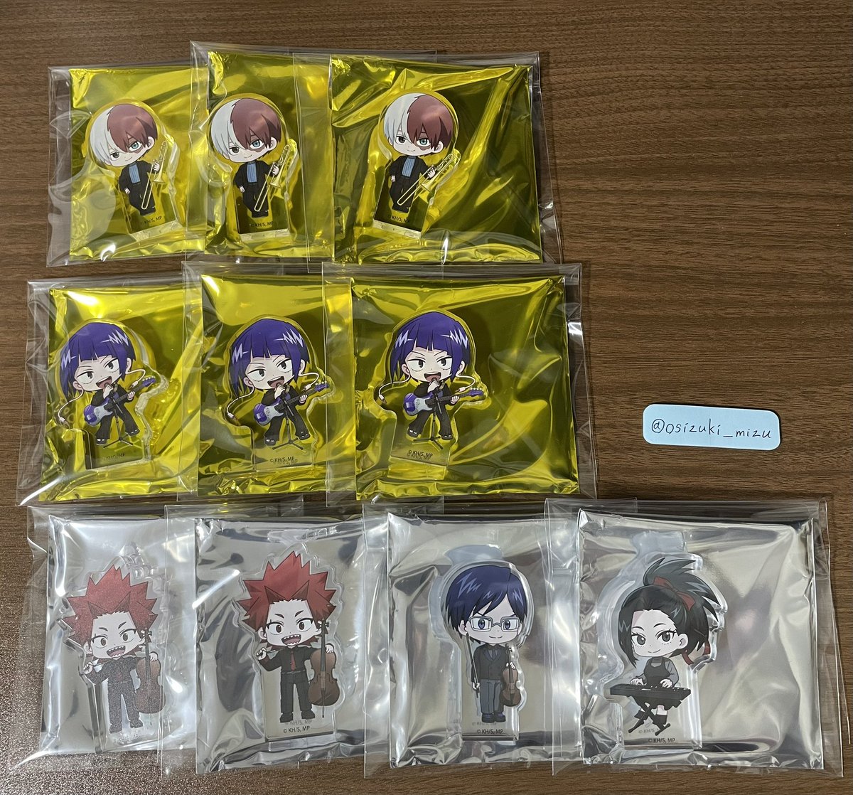 osizuki_mizu's tweet photo. 【交換/譲渡】僕のヒーローアカデミア ヒロアカ ヒロアカINコンサート アクリルマスコット A B

譲:轟3,耳朗3,切島2,飯田1,八百万1
求:瀬呂or定価(+送料)

⭐︎都内手渡し>郵送

交換/譲渡優劣ありません
譲渡の場合、迷子の子多く引き取ってくれる方優先

検索からでもお気軽にお声掛けください！ https://t.co/Yhys3nejYA
