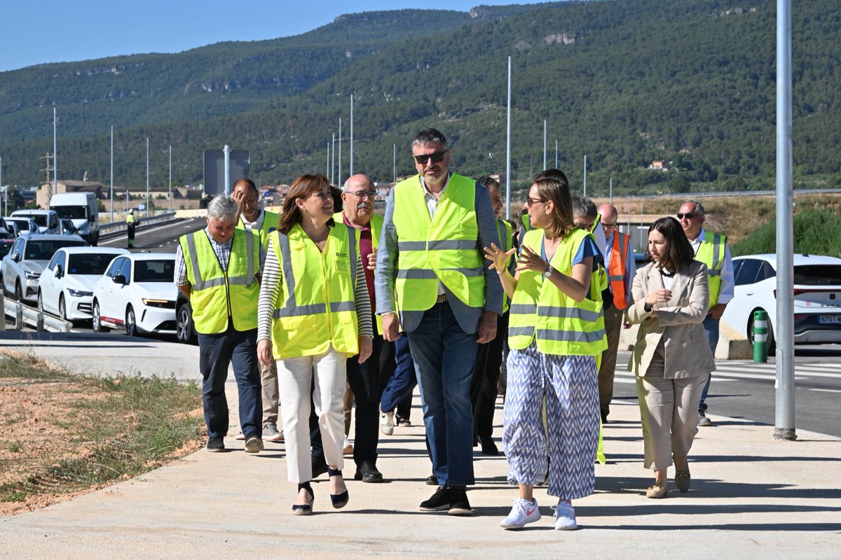 SilviaPaneque's tweet photo. Logis Montblanc és una aposta estratègica per reforçar la competitivitat de Catalunya des del territori. Amb més de 200 M€ d’inversió prevista, impulsarà activitat econòmica, ocupació de qualitat i una logística més sostenible al cor de les comarques interiors. https://t.co/rKLFFSyHxM