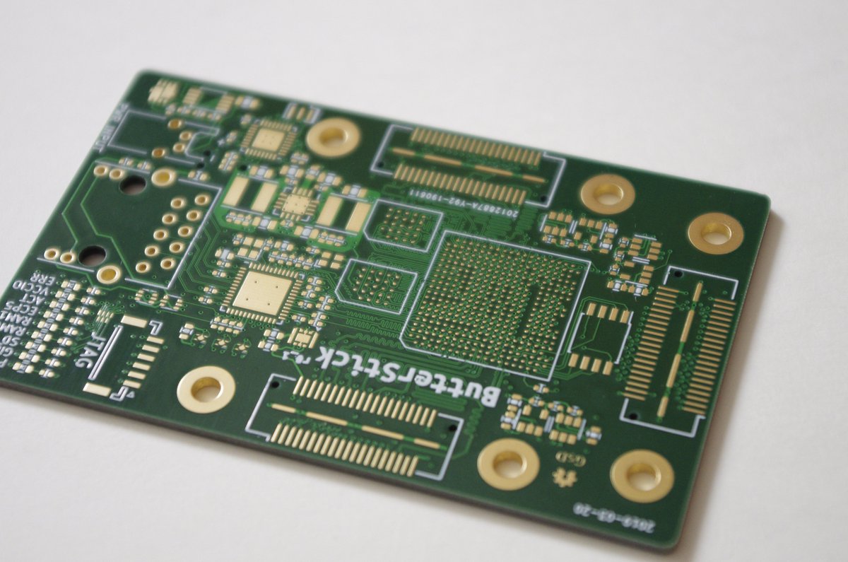 JLCPCB's tweet photo. 2026 H2 is approaching — JLCPCB keeps building with engineers.
Hardware engineers face:
Slow iterations · Multiple vendors · Last-minute chaos
✅ One solution: PCB + SMT + parts + PCBA — all at JLCPCB.
 First 10 valid comments get $50 
https://t.co/KIZHk1JHP8
#JLCPCB https://t.co/4wLjFMKl3y