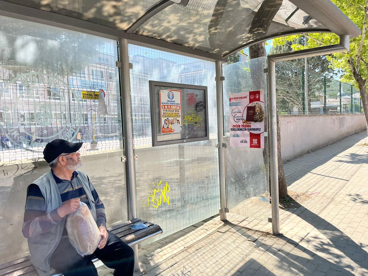 bursaash's tweet photo. Orhangazi Sosyal Hizmet Merkezi Müdürlüğümüzce, Evlenecek Gençlerin Desteklenmesi Projesi'nin tanıtım ve görünürlüğünün artırılmasına yönelik çalışmalar gerçekleştirilmiştir. 
 @tcailesosyal https://t.co/CMmaA2PCUM https://t.co/f9iIPkJEl6