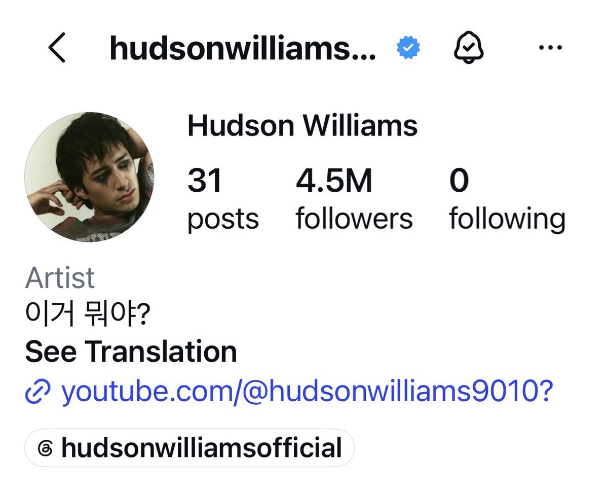 zone_hw2001's tweet photo. Hudson Williams gains 4.5m followers on Instagram✨🎊 https://t.co/qo3xDQjMgn