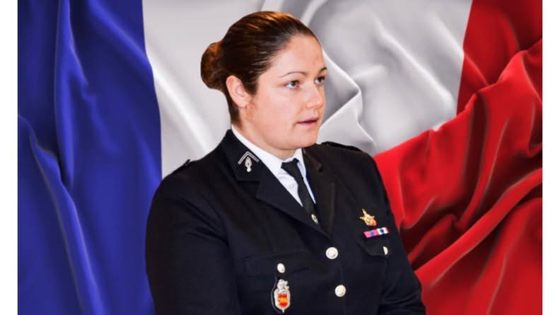 Dosinda961308's tweet photo. La magistrature du Gers a sans doute pensé que son immonde gestion du dossier Barella , n'était pas encore assez outrancière dans la catégorie des bavures , elle a donc décidé d'en remettre une couche supplémentaire avec sa mortifère idéologie gauchiste .

En effet , la cour d'appel du Gers a réduit la peine  de Yassine El Azizi , assassin de la gendarme Mélanie Lemée en 2020 en Lot et Garonne .

Condamné à 30 ans de prison en première instance , Yassinbe El Azizi a vu sa peine être réduite de 4ans soit 26ans de réclusion , sans doute pour '' bon comportement '' ......

Pour rappel , Mélanie Lemée est morte parce que Yassine El Azizi l'a percuté avec une voiture lancée à 150km/h , après s'être rendu coupable de 3 refus d'obtempérer , conduisant sans permis , sous l'emprise de stupéfiants et avec 160g de cocaine dans sa voiture .

En effet , de tels états de service valaient bien un petit cadeau de la part de la magistrature du Gers n'est ce pas ?

La libre pensée patriote