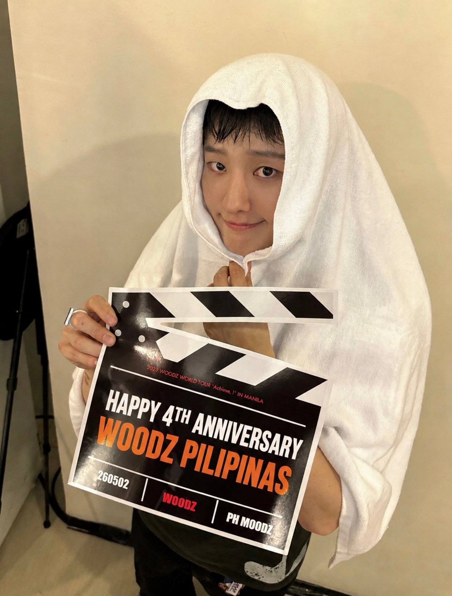 WOODZPilipinas's tweet photo. 4 YEARS, COUNTLESS MEMORIES, ONE AMAZING FAMILY.
Celebrating our anniversary means celebrating you, Filo MOODZ! Thank you for building this home with us. Here's to growing together and loving WOODZ for many more years to come. 🥂🧡💙 https://t.co/3LDuTsxbo1