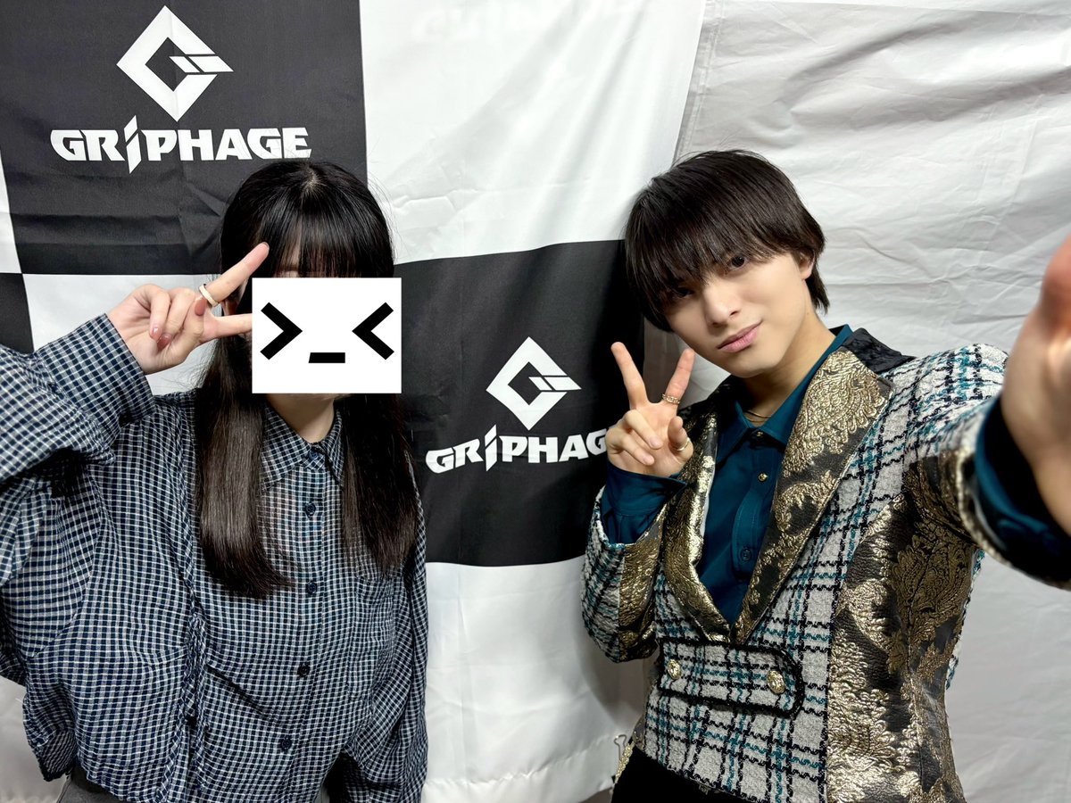 ay1ux's tweet photo. いまさらだけどvibamia思い出📷💭
アイドル現場はじめてで右も左もわからなかったけど全部全部たのしかったU＞ω＜U⭐ https://t.co/QAs6CCtHcE