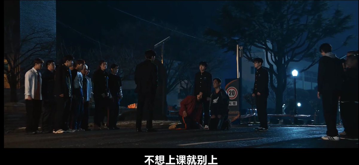iTwoEleven's tweet photo. 以暴制暴的校园爽剧 https://t.co/GP0lTwNtzk