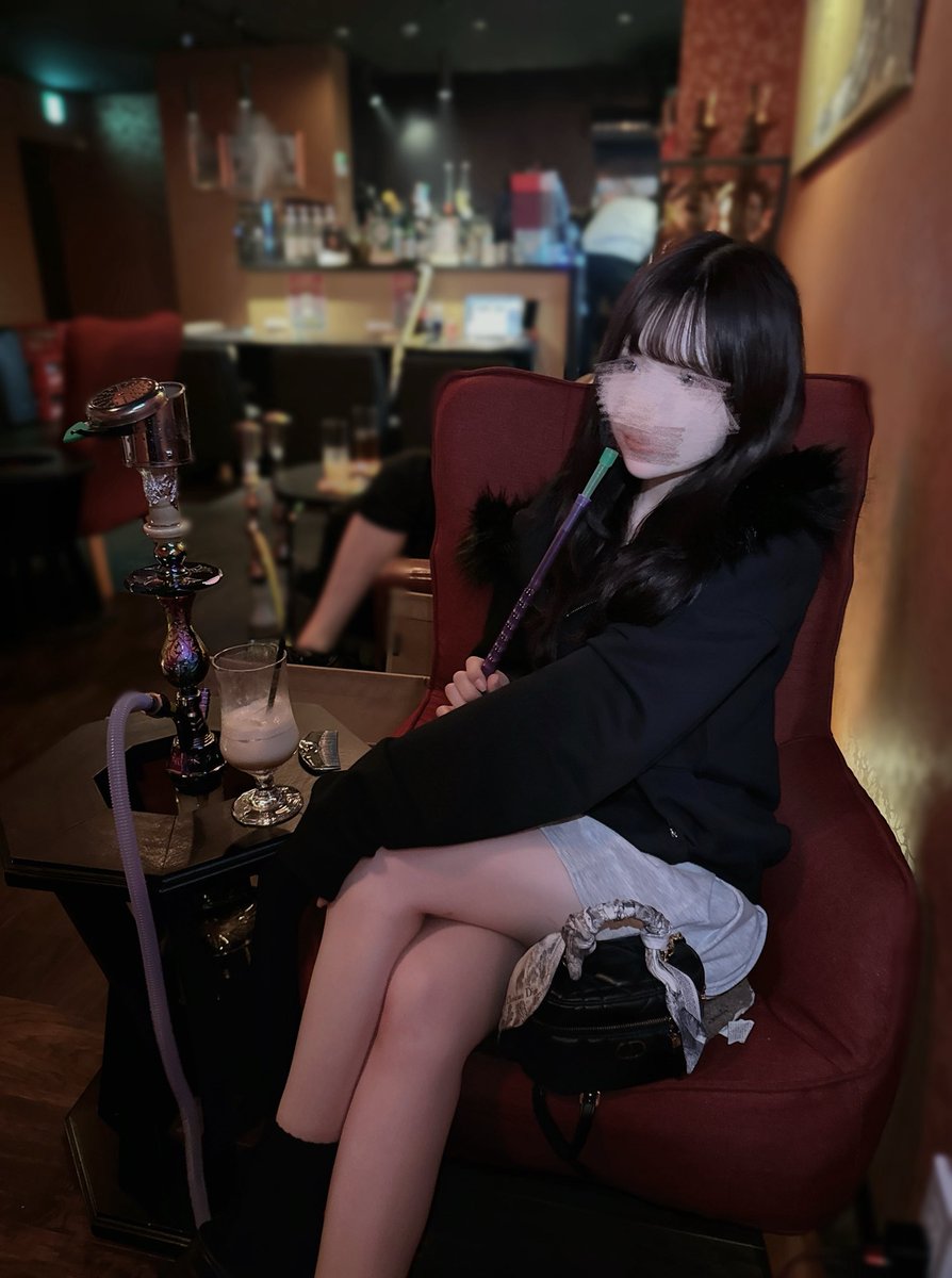 su3xo's tweet photo. 新宿にある創作シーシャ専門のお店🙂‍↕️
この日はサワークリームオニオン吸った🧅💚 https://t.co/8IkxO8qJMc