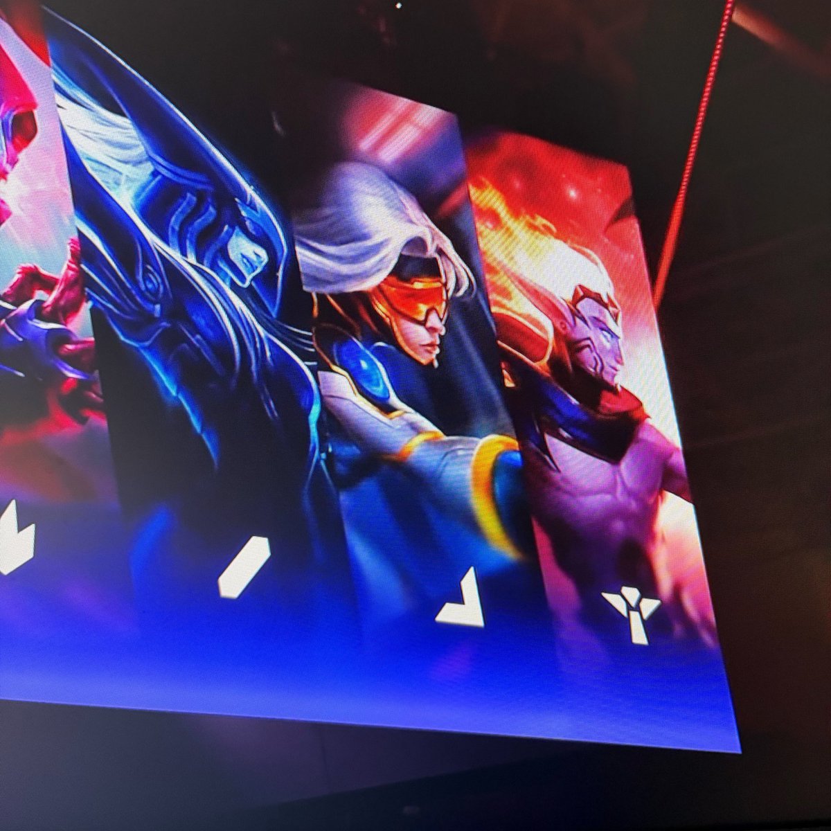 yua___070's tweet photo. GUKE XAYAH RAKAN MATCHING SKINS SOULMATES I WAS WAITING FOR THIS MOMENT https://t.co/OPSxwE5Wp3