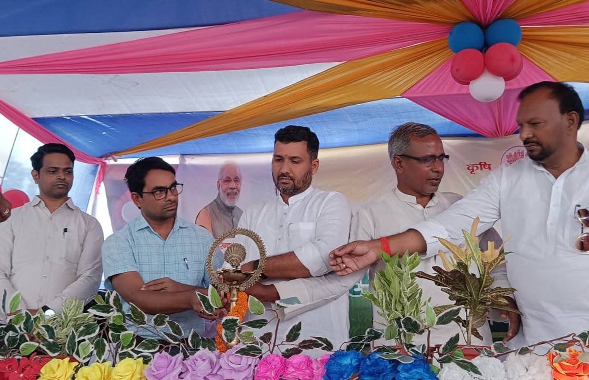 dharmenderabjp's tweet photo. #12साल_विश्वास_के_विकास_के_जनकल्याण_के 
आज #अरवल जिला अंतर्गत कृषि विज्ञान केन्द्र लोदिपुर में आयोजित प्राकृतिक खेती जिला स्तरीय कार्यशाला को सम्बोधित किया। 
#Modi12Years https://t.co/Zxw7nYlue4