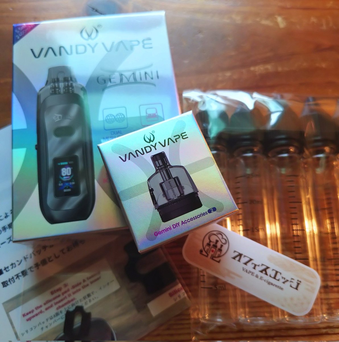 luvsaoli's tweet photo. ずーっと買うか悩んでたんすけどね
asvapeHITAもそろそろバッテリー4ぬかも知れんし買っとこうと https://t.co/BfO05qHLw0