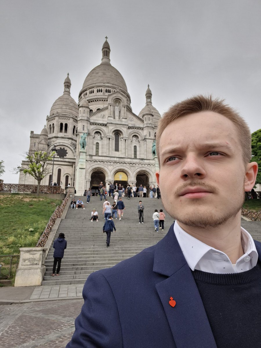 Valentindillon_'s tweet photo. Bonne fête du sacré coeur ! 🙏❤️

À une époque où beaucoup cherchent l'amour véritable, la paix intérieure et l'espérance, le Sacré Cœur de Jésus demeure une source inépuisable de consolation et de confiance. https://t.co/ojOoQC16oU